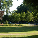 Ganz nah: Der kleine Park vor dem "Roten Elefanten".