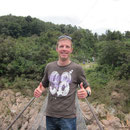 Ich auf der Swing-Bridge