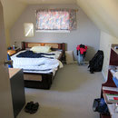 Blick in mein Zimmer (mit Wasserbett), welches sich ueber der Garage neben dem Haus befindet