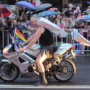 Schwuler Biker bei Mardi Gras