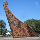 Maori-Skulptur in Gisborne