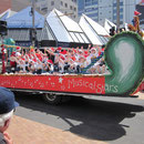 Kinderchor bei der Christmas-Parade