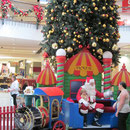 Weihnachts-Express fuer Fotos in der Mall