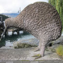 Kiwi-Skulptur am Lake Wakatipu in Queenstown