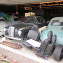 Ein Teil von Peter's zu restaurierenden Oldtimern