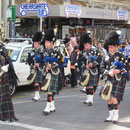 Pipes and Drums bei der Christmas-Parade