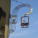 Eine Rast im Selbstbedienungsrestaurant Schiff lohnt sich wegen des schönen Platzes am See und dem selbstgebackenen Apfelkuchen.