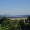 Von der Höhe über Stein am Rhein zeigen sich die Vulkanberge des Hegaus.