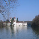 Die Klosterkirche Rheinau.