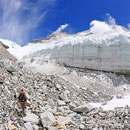 © Christoph Haas / Makalu 2010; Auf dem Weg zum Gletscher.
