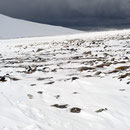 ... und so empfängt uns an der Juvasshytte ein eisiger Wind und dunkle Schneewolken.