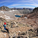 Vom etwas gruschtigen Abstieg am Collado Cordier haben wir noch mal einen tollen Blick zum Pico de la Maladeta hinüber und zur Ibón de la Maladeta hinunter.