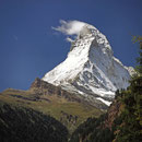 Am Nachmittag kommt dann die angekündigte Wetterverschlechterung und das Matterhorn bekommt schon eine Wolkenmütze aufgesetzt.