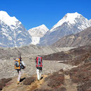 © Christoph Haas / Makalu 2010; Unterwegs in Richtung Hillary-Basecamp.