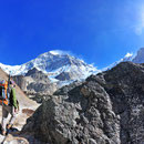© Christoph Haas / Makalu 2010; Start im Hillary-Basecamp in Richtung ABC, die Makalu-Westwand immer vor Augen.