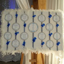 Mariage bleu roi, blanc et argent