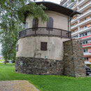 Pulverturm mit altem Mauerrest - Zwickau