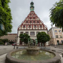 Theater im Gewandhaus nebst Brunnen - Zwickau