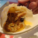 Porc et crabe poilu: moelleux, juteux, chaud, savoureux