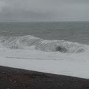 Des vagues pas très hautes mais puissantes