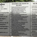 Le règlement, affiché sur un panneau à l'entrée