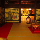 A l'intérieur