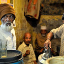 Klaus Ruttloff - Teestube in Varanasi (Indien)