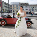 Hochzeit Thüringen Braut mit Oldtimer