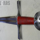 Réf. : GM053 une main Templier XII-XIIIème Siècle long.lame 78 cm. totale: 97 cm poids 1.7 kg 198 €
