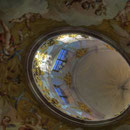 Baumeister Joseph Munggenast und sein Bauleiter Leopold Wißgrill verschonten nach Möglichkeit die gotische Bausubstanz, durch die Überwölbung des Kirchenschiffes mit einer längsovalen Kuppel entstand der heutige Zentralbau.
