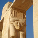 Hathor-Kapitell in Deir el Bahari, Photo: Daniela Rutica