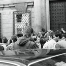 Dienstag, 4.10.1989, - vor der bereits geschlossenen "Prager Botschaft" - die Botschaft der  Bundesepublik Deutschland in Prag.