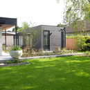 Alt und Neu im Dialog Moderner Bungalowgarten I Bonn