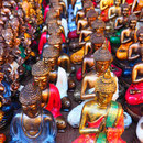 und der Buddhismus ist neben dem Hinduismus natürlich auch vorhanden, wenn auch nicht zu einem hohen Prozentsatz!