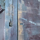 Dos de l'armoire ancienne en pin rabotée à la main  no. 494