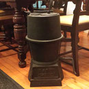 Petit poele au charbon EATON made in Canada  no. 715