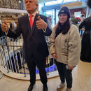 Mut gehört dazu, sich mit Trump ablichten zu lassen;)
