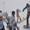 bisschen Werbung muss während des Rennens sein!