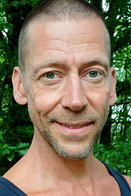 Daniel Omlor Freiluft Atelier Pfälzerwald Bitte barfuß Bildungskunst
