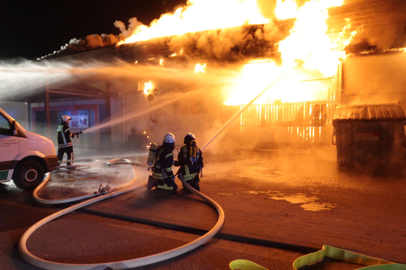 Großbrand Limburger Heimwerker Zentrum