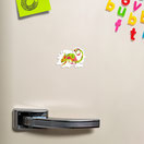 Magnet mit funny Chamäleon am Kühlschrank