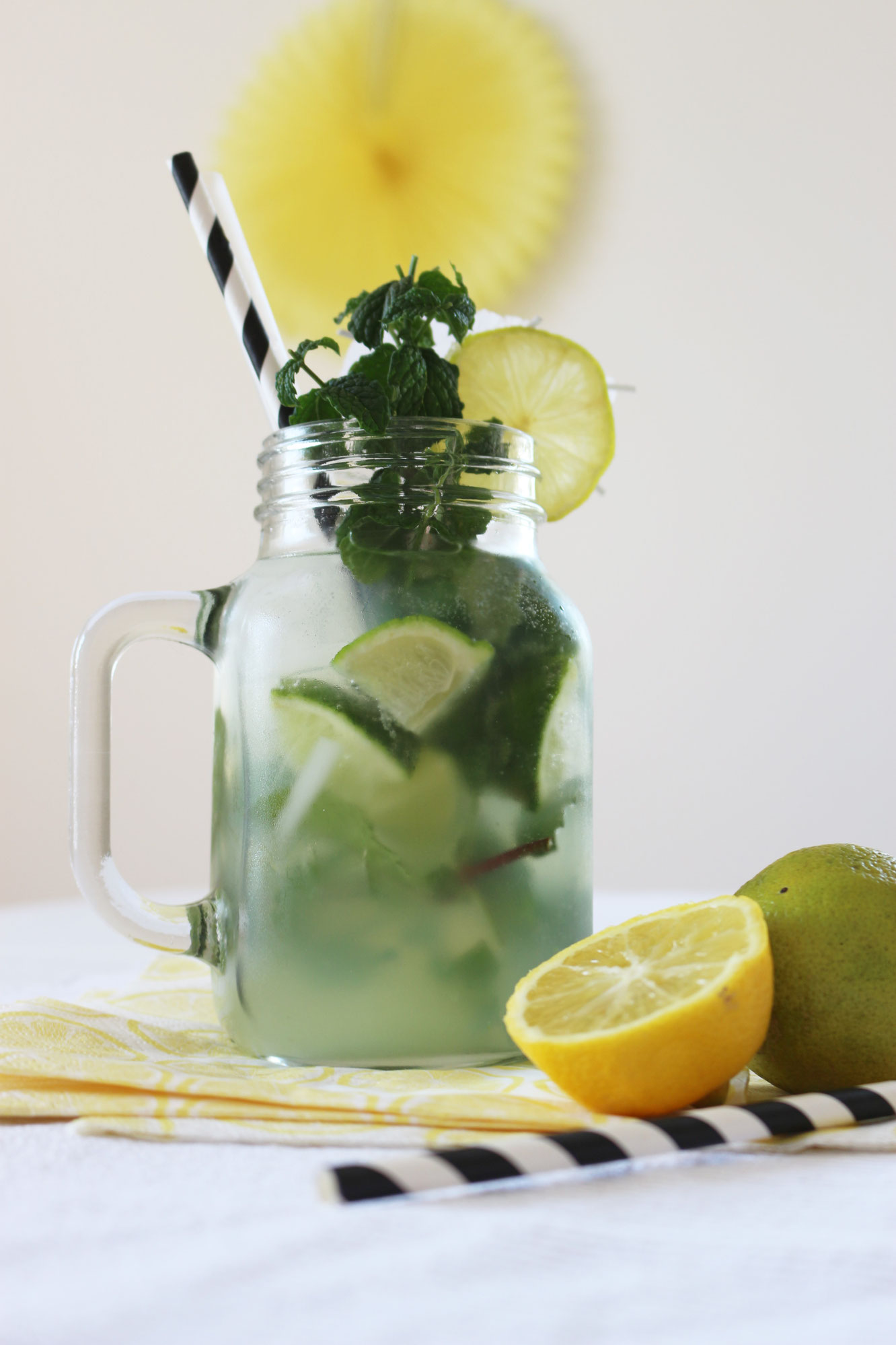 Limoncello mint mojito cocktail