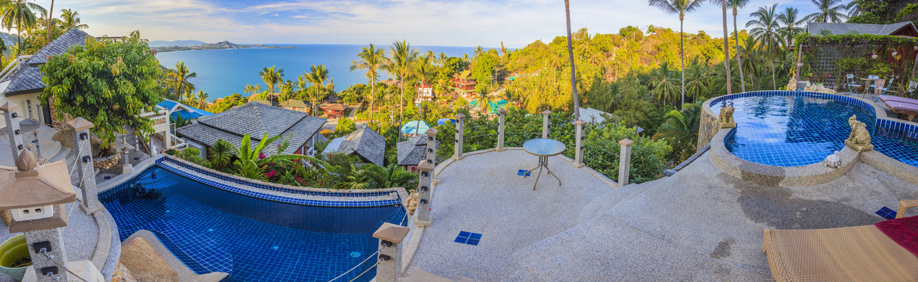 Hotelanlage auf koh samui, welche palmenhoch gebaut wurde