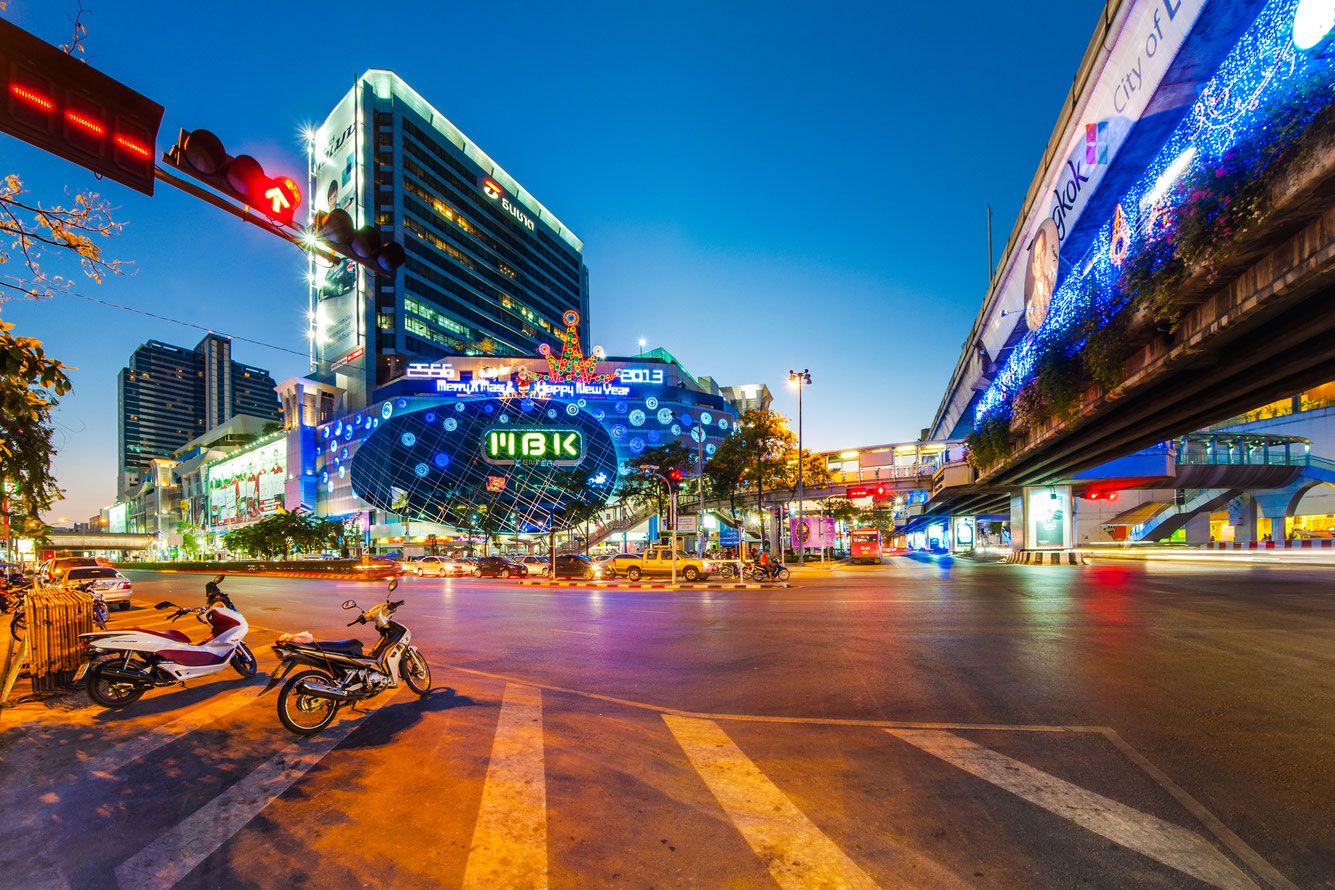 Das MBK Center Bangkok gehört zu den beliebtesten Einkaufszentren der Stadt und wird von Einheimischen und Touristen gleichermaßen geschätzt.