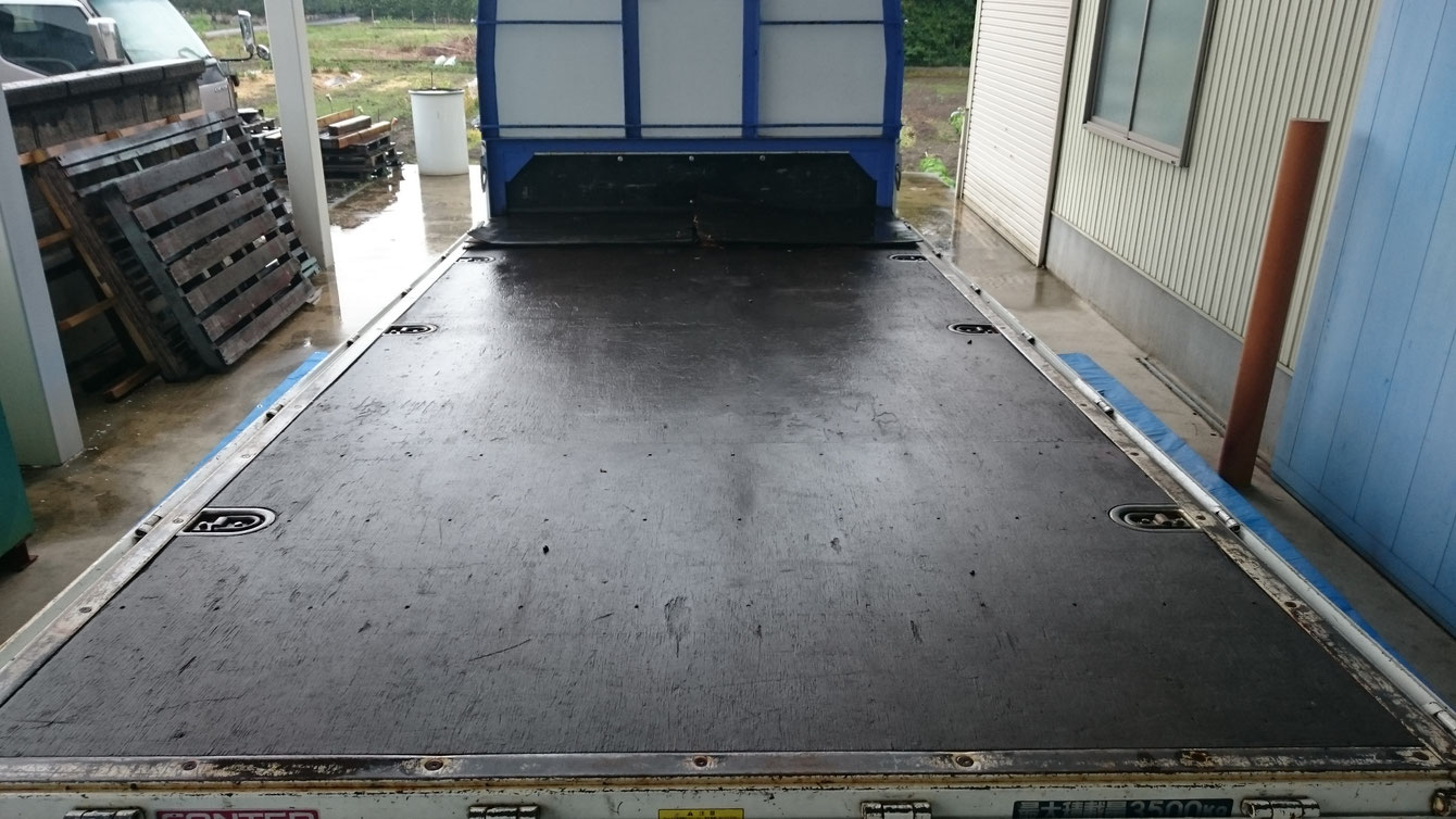 2017年6月施工実績 トラック トレーラー 荷台板 張替え工事・建築改修工事全般 株式会社サンデフト 2017年6月施工実績 トラック トレーラー 荷台板 張替え工事・建築改修工事全般 株式会社サンデフト