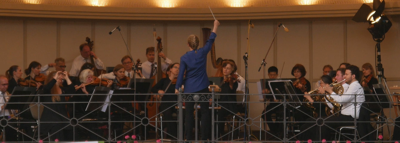 Judith Kubitz and Philharmonie Baden-Baden during the premiere
