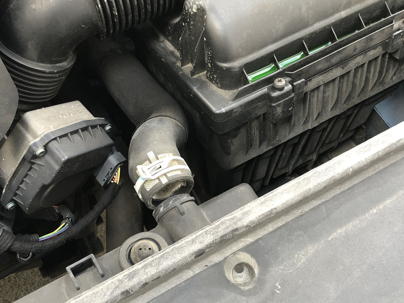 プジョー307 クーラント漏れ修理 welblock （ウェルブロック）