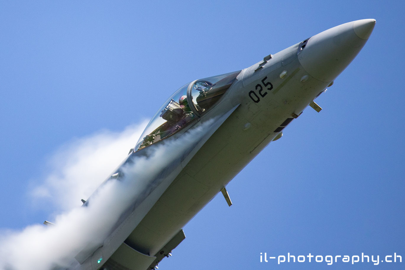 FA-18 der Schweizer Luftwaffe am Heliweekend in Grenchen.