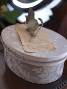 Oval Box