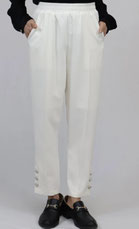 裾ハート付きテーパードパンツ  フォーユー価格　3,480円(税込)